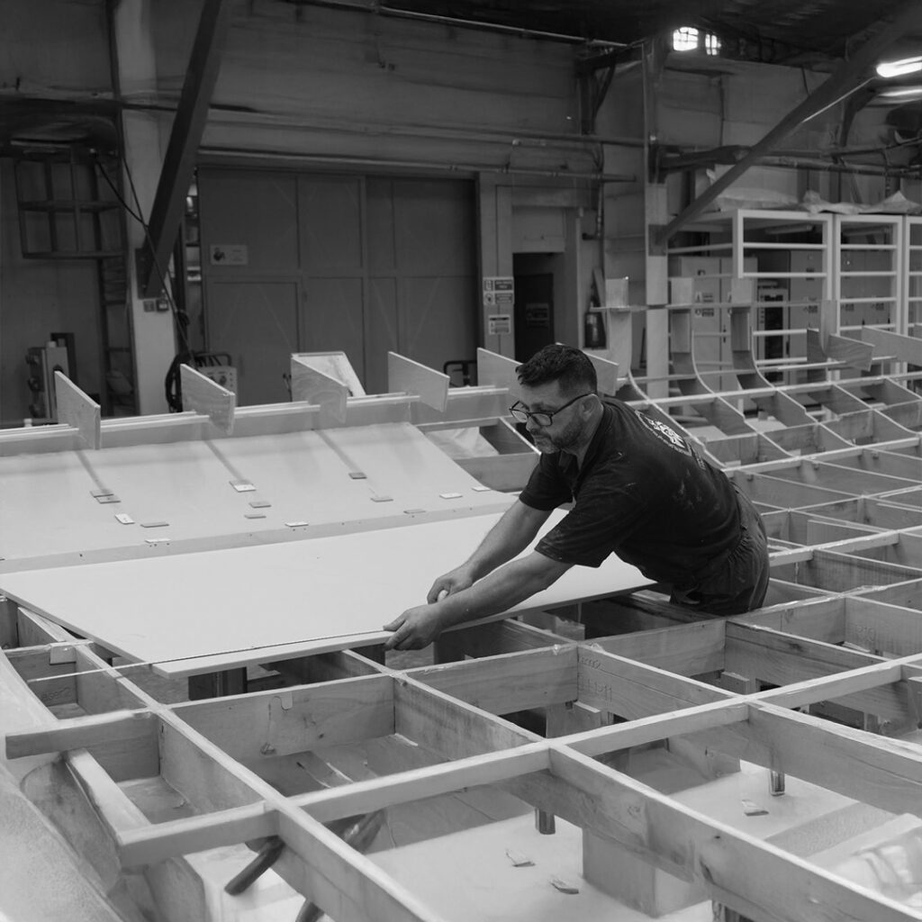 Composite Boat Building: The Miracle of Durability and Lightness